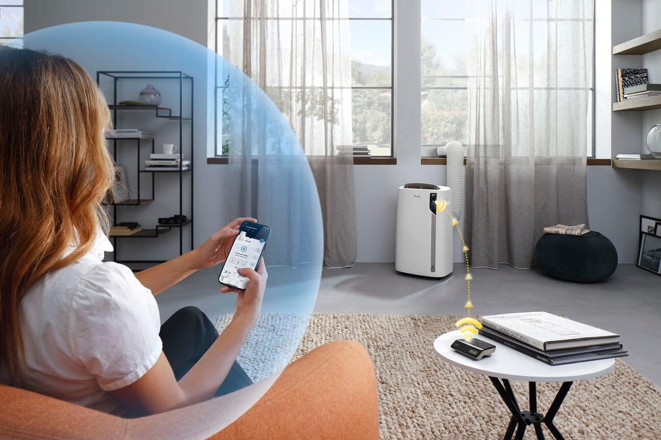 De'Longhi Pinguino PAC EL112 CST WiFi, Mobile Klimaanlage mit MyEcoRealFeel-Technologie für Räume bis zu 110 m³,11.000 BTU/h